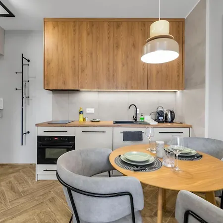 Stylish Wola - 30m2, Trams Nearby - By Rentujemy Warszawa