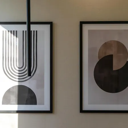 Stylish Wola - 30m2, Trams Nearby - By Rentujemy Apartman Varsó