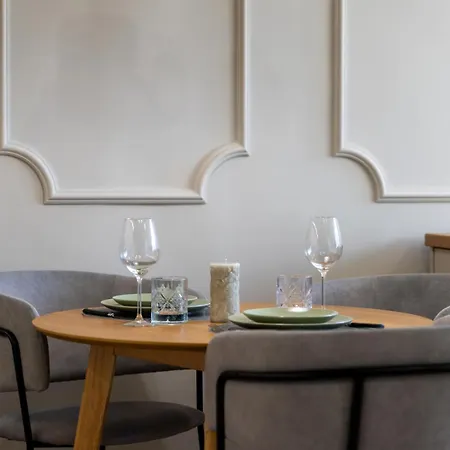 Stylish Wola - 30m2, Trams Nearby - By Rentujemy Warszawa